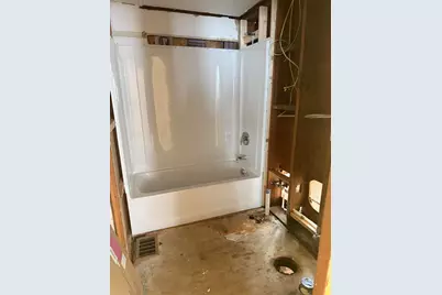 938 W Southern Avenue, Muskegon, MI 49441 - Photo 7