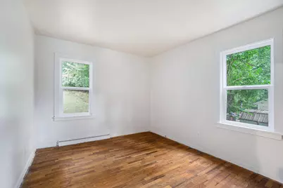 1042 E Mosel Avenue, Kalamazoo, MI 49004 - Photo 13