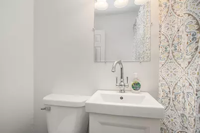 1042 E Mosel Avenue, Kalamazoo, MI 49004 - Photo 11