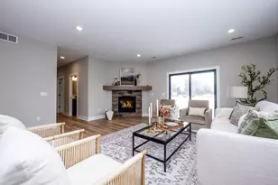 3623 Katherine Ln, Saint Joseph, MI 49085 - Photo 11