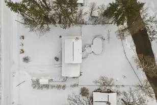 70820 Sunrise Dr, Edwardsburg, MI 49112 - Photo 39