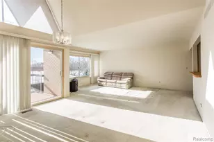 1997 Klingensmith Rd, Bloomfield Hills, MI 48302 - Photo 3