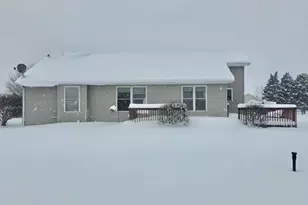 53427 Ridgeview Cir, Paw Paw, MI 49079 - Photo 3