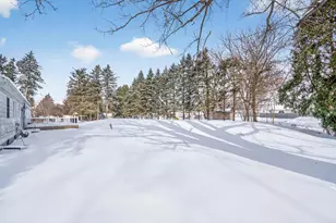 946-948 Hogsback Rd, Mason, MI 48854 - Photo 51