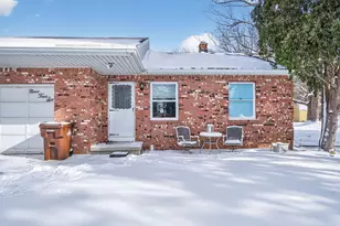 946-948 Hogsback Rd, Mason, MI 48854 - Photo 31