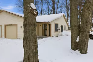 1048 Le Roux Rd, Muskegon, MI 49441 - Photo 1