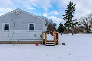 3083 Ready Rd, South Rockwood, MI 48179 - Photo 3