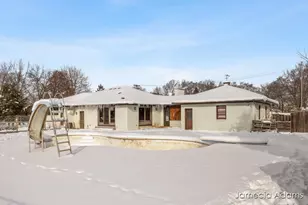 2132 4 Mile Rd NE, Grand Rapids, MI 49525 - Photo 17