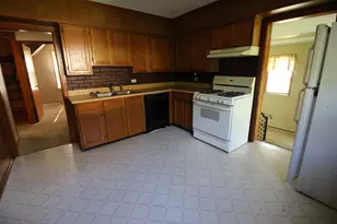 28889 Hillview St, Roseville, MI 48066 - Photo 11