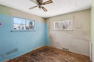 2928 Lafayette Cir, Lansing, MI 48906 - Photo 9