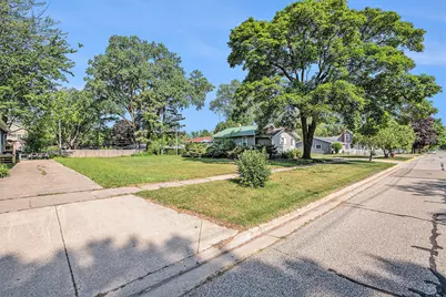 1006 St Joseph Street, South Haven, MI 49090 - Photo 3