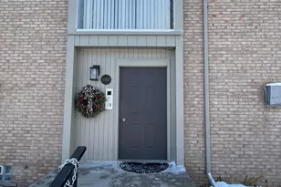 1717 E 14 Mile Rd, Birmingham, MI 48009 - Photo 13