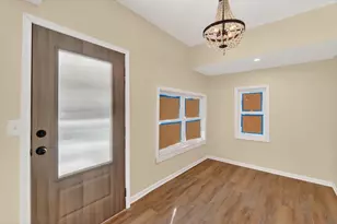 1064 Ogden Ave, Benton Harbor, MI 49022 - Photo 7