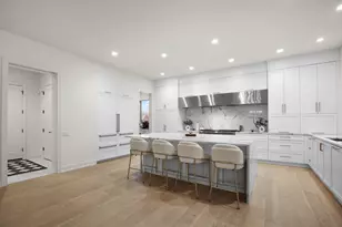 7303 Brookside Vlg Ct, Bloomfield Hills, MI 48301 - Photo 7