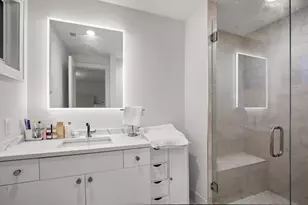 7303 Brookside Vlg Ct, Bloomfield Hills, MI 48301 - Photo 43