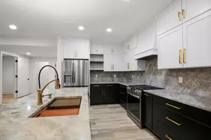 7303 Brookside Vlg Ct, Bloomfield Hills, MI 48301 - Photo 55