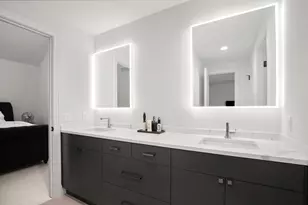 7303 Brookside Vlg Ct, Bloomfield Hills, MI 48301 - Photo 47