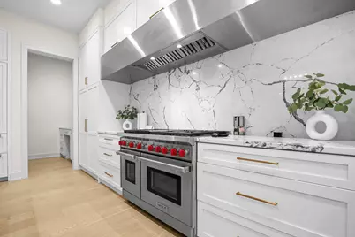 7303 Brookside Village Court, Bloomfield Hills, MI 48301 - Photo 9