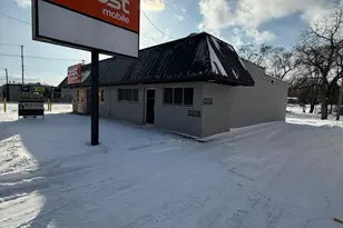 3318 -3320 S Cedar St, Lansing, MI 48910 - Photo 1