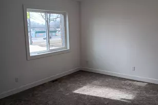 1671 Montague Ave, Muskegon, MI 49441 - Photo 5