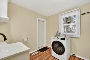 1128 Hickory St, Lansing, MI 48912 - Photo 17