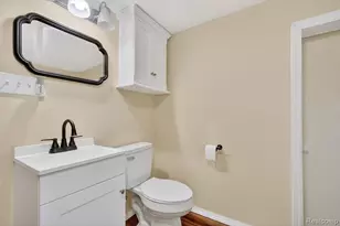 1128 Hickory St, Lansing, MI 48912 - Photo 15