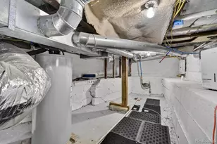 1128 Hickory St, Lansing, MI 48912 - Photo 23