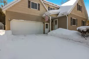 7500 Nine Mile Point Dr, Charlevoix, MI 49720 - Photo 5