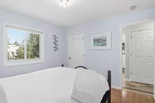 7500 Nine Mile Point Dr, Charlevoix, MI 49720 - Photo 33