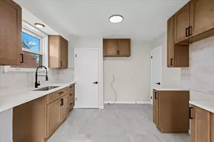 19750 Prest St, Detroit, MI 48235 - Photo 9