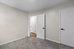 19750 Prest St, Detroit, MI 48235 - Photo 17