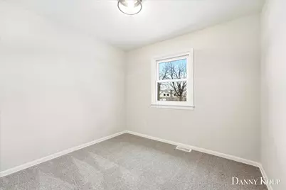 4322 Fuller Avenue SE, Grand Rapids, MI 49508 - Photo 17