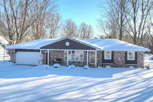 9538 Crescent Dr, Zeeland, MI 49464 - Photo 1