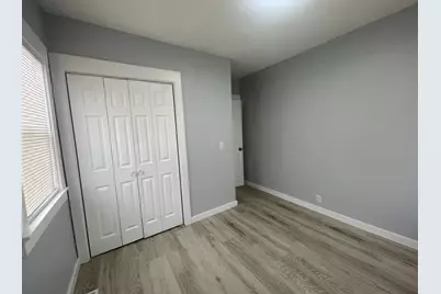 530 McKeighan Avenue, Flint, MI 48507 - Photo 13