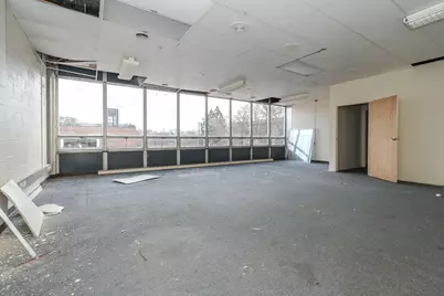 56 E Michigan Avenue, Battle Creek, MI 49017 - Photo 23