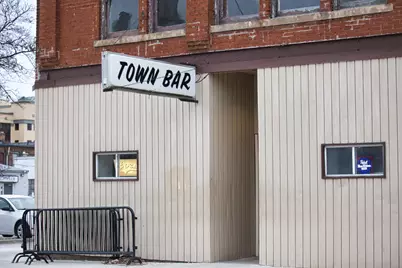 121 E Cortland Street, Jackson, MI 49201 - Photo 3