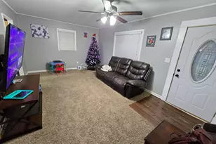 1909 Minnie St, Port Huron, MI 48060 - Photo 5