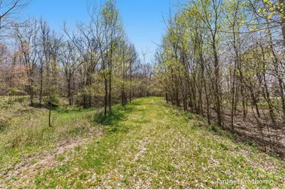 700 E Woodlawn Avenue, Hastings, MI 49058 - Photo 5