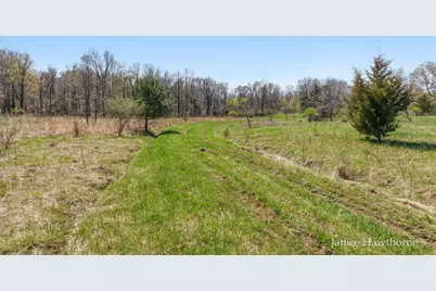 700 E Woodlawn Avenue, Hastings, MI 49058 - Photo 23