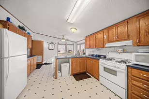 406 21st St, Jackson, MI 49203 - Photo 5