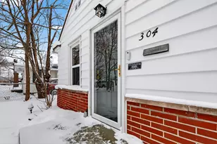 304 Fairfax Ave, Kalamazoo, MI 49001 - Photo 5