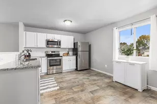 10881 Constant Dr, Allendale, MI 49401 - Photo 7