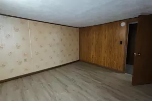 311 East St, Jonesville, MI 49250 - Photo 25