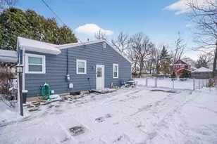 739 Randolph St, Jackson, MI 49203 - Photo 35