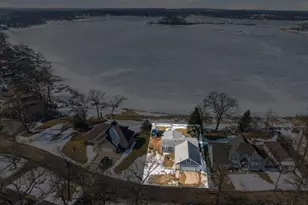 11178 E Shore Dr, Delton, MI 49046 - Photo 31