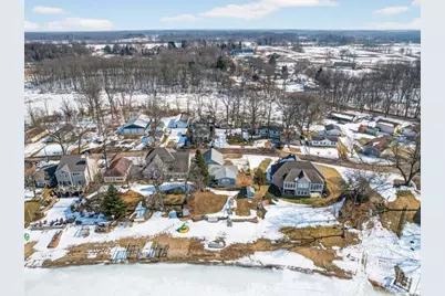 11178 E Shore Drive, Delton, MI 49046 - Photo 27