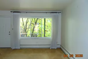 2915 W 13 Mile Rd, Royal Oak, MI 48073 - Photo 9