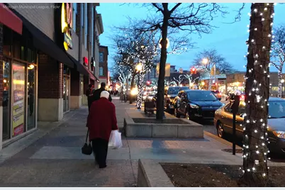 2915 W 13 Mile Road #308, Royal Oak, MI 48073 - Photo 23