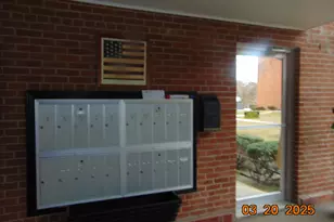 2915 W 13 Mile Rd, Royal Oak, MI 48073 - Photo 7