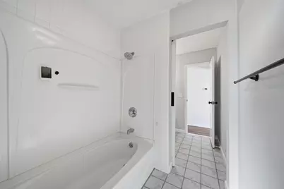 710 Lakeshire Trail #201E, Adrian, MI 49221 - Photo 19